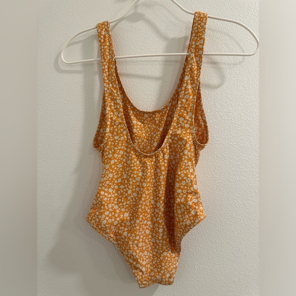 Stone fox one piece - Picture 3 of 4